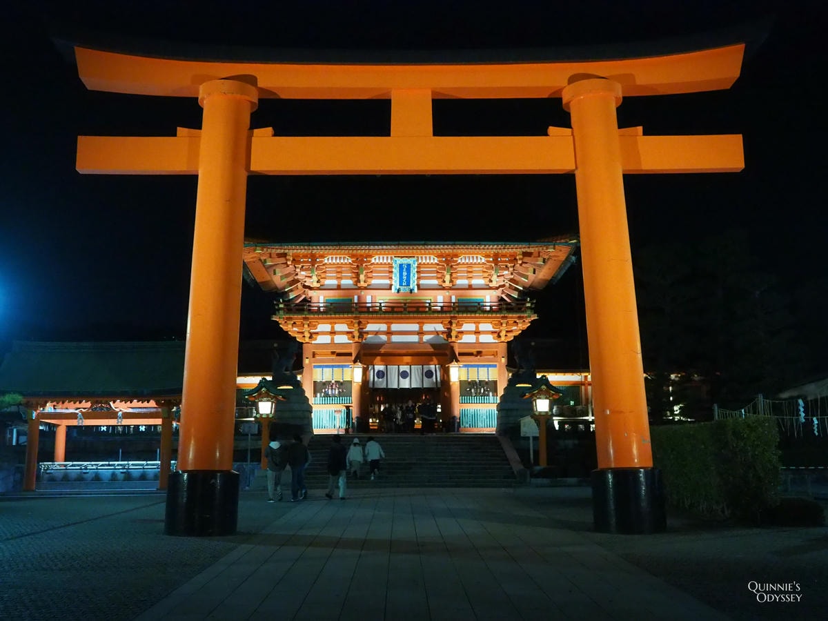 Fushimi Inari Shrine, night