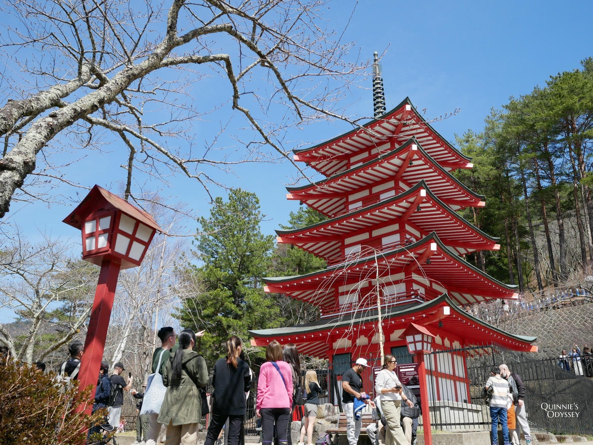 富士山熱門景點:新倉富士淺間神社-忠靈塔與富士山的絕美景致 - 第11張圖 新倉富士淺間神社忠靈塔