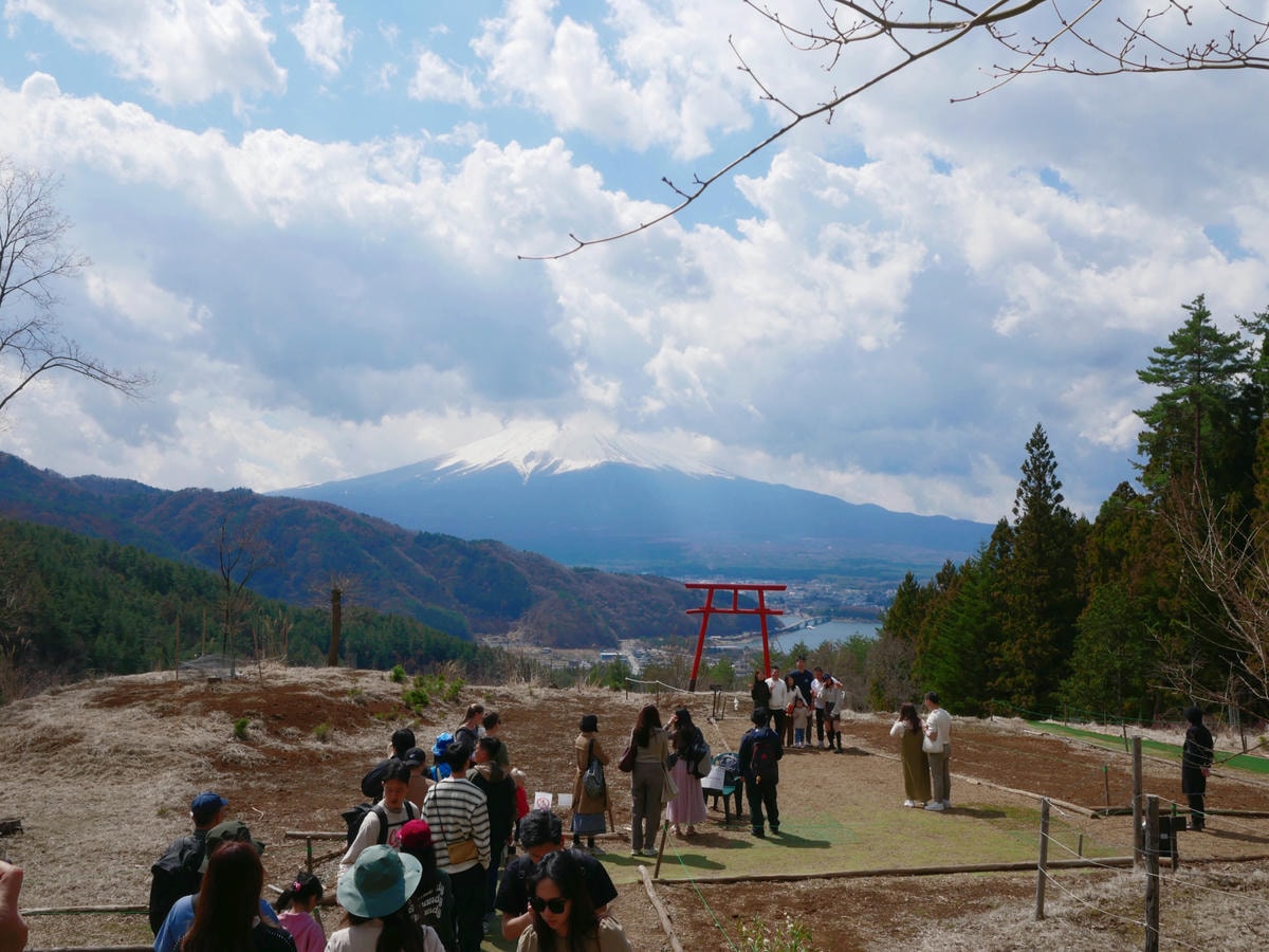 河口淺間神社 遙拜所 天空鳥居
