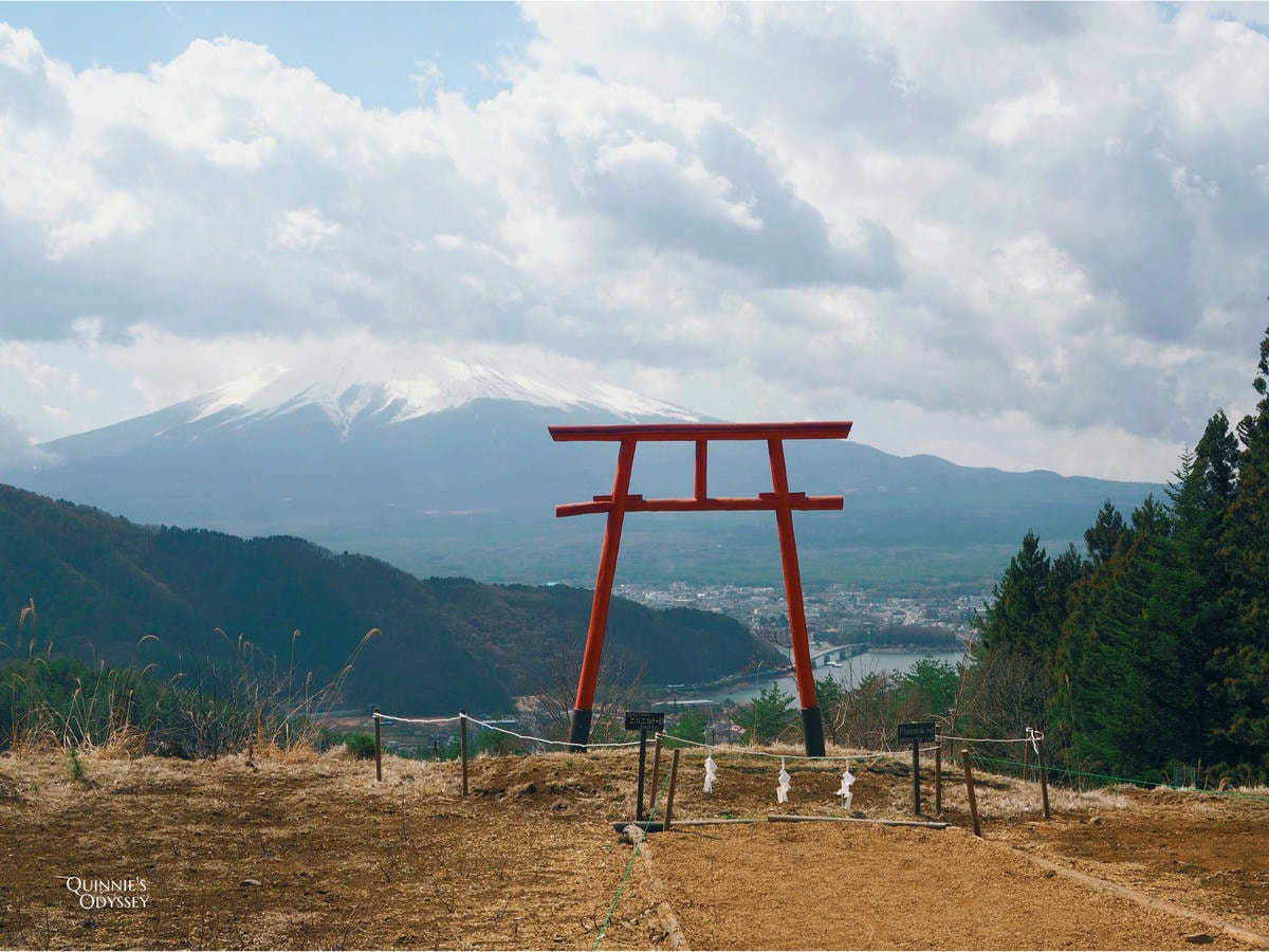 河口淺間神社 遙拜所 天空鳥居