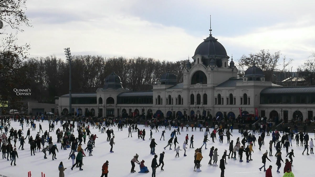 匈牙利布達佩斯旅遊景點推薦 :城市公園、 塞切尼浴場、沃伊達奇城堡 - 第11張圖 布達佩斯 城市公園 溜冰場