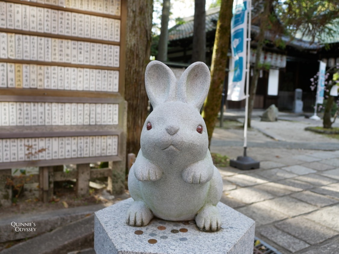 京都兔子神社:東天王岡崎神社-兔兔迷必訪的京都景點 - 第15張圖 京都兔子神社 岡崎神社 兔子雕像