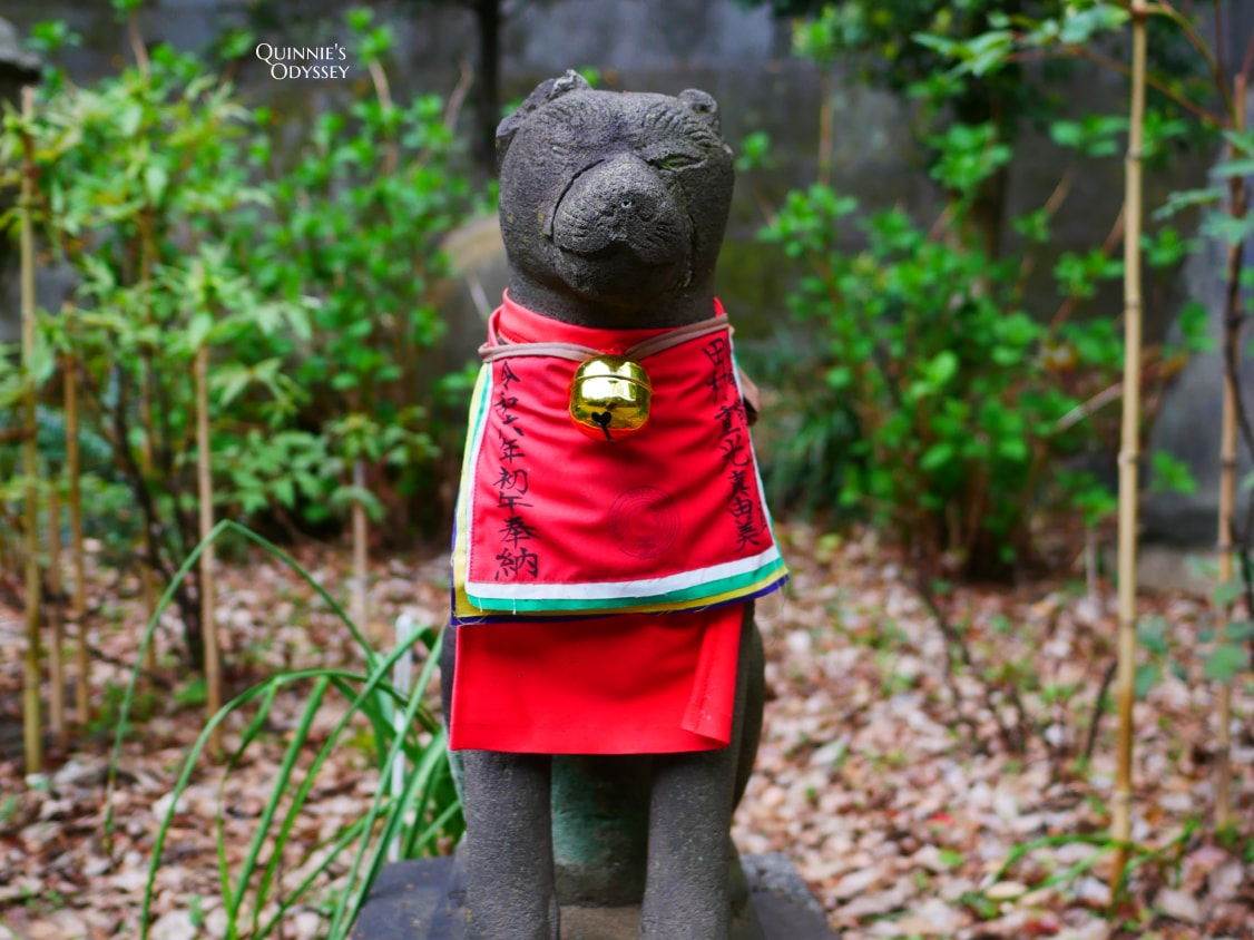 東京神社推薦:王子稻荷神社與神秘的狐狸傳說 - 第12張圖 東京王子稻荷神社 狐狸雕像