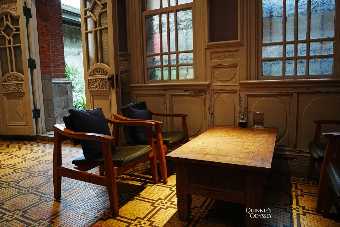 大稻埕AKA café:隱身台北老宅的文青復古咖啡廳,品味日式枯山水甜點 - 第6張圖 大稻埕 AKA café 復古咖啡廳