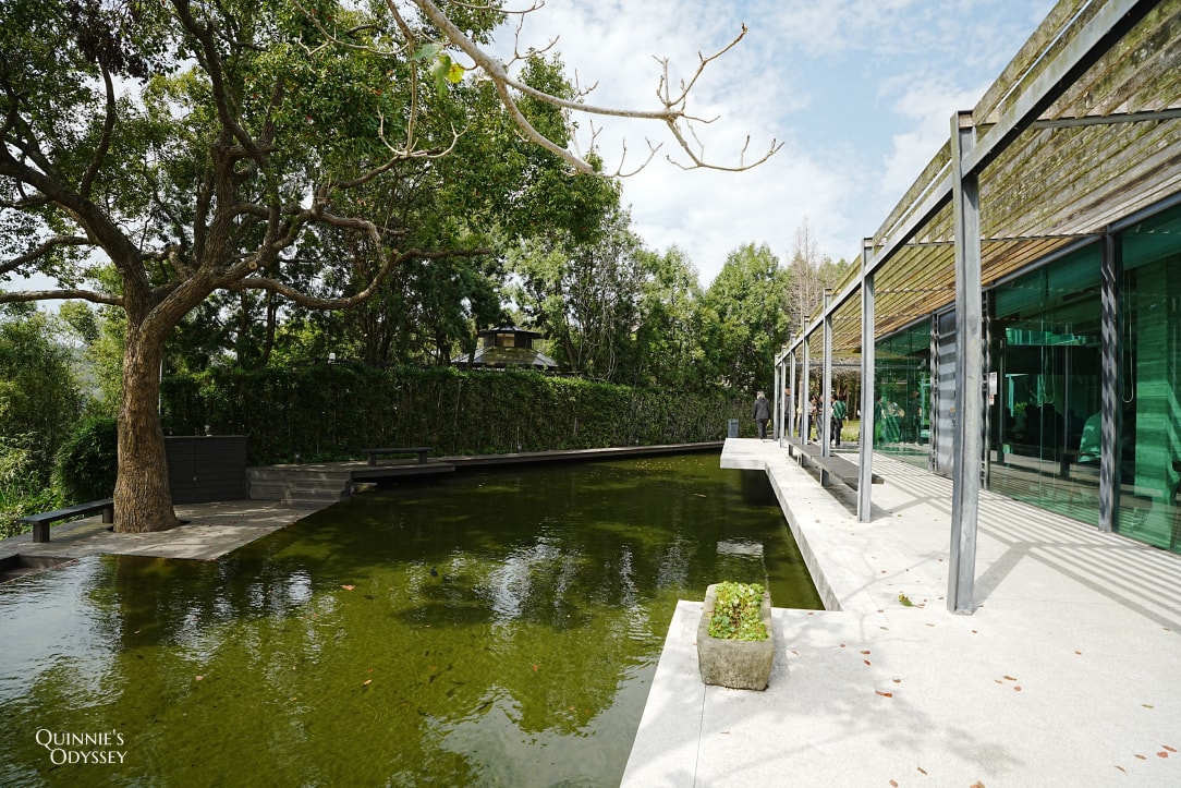 二泉湖畔咖啡館