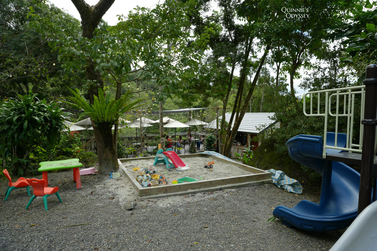 藍月山谷:藏在新竹橫山山中的秘境景觀咖啡廳 - 第17張圖 藍月山谷親子遊戲區