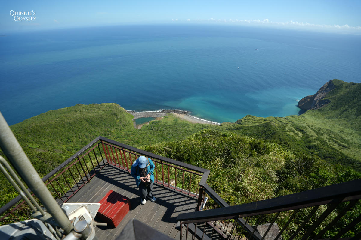 龜山島登島半日遊完整心得:401高地登頂+環湖+坑道+龜山八景 - 第18張圖 龜山島 401高地健行 瞭望台