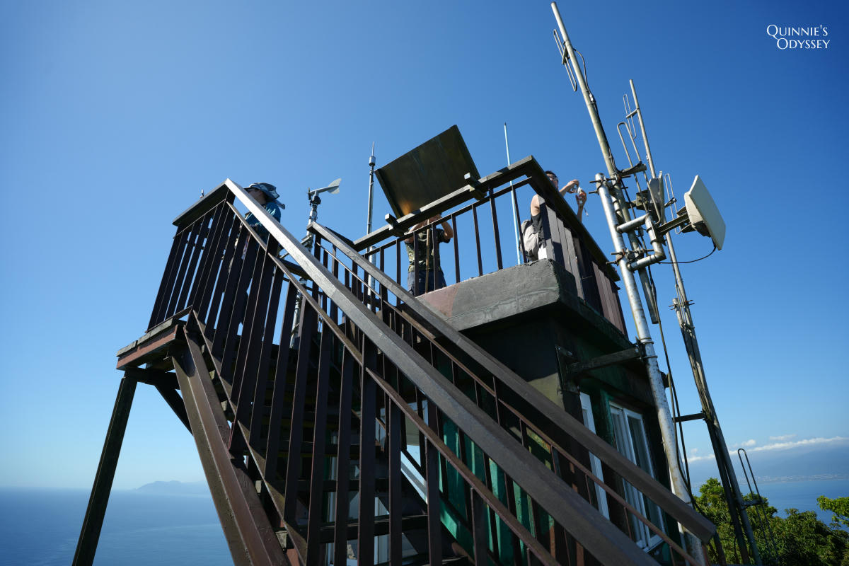 龜山島登島半日遊完整心得:401高地登頂+環湖+坑道+龜山八景 - 第20張圖 龜山島 401高地健行 瞭望台