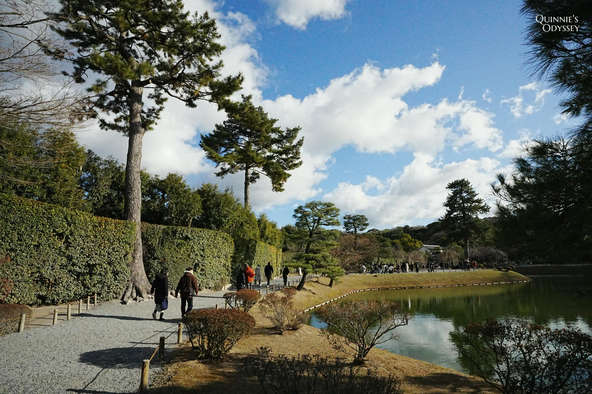 宇治平等院鳳凰堂:漂浮在池水上的極樂淨土,京都必訪世界遺產 - 第3張圖 宇治 平等院 庭園