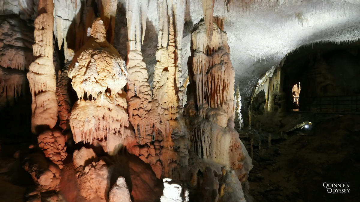 斯洛維尼亞：波斯托伊那