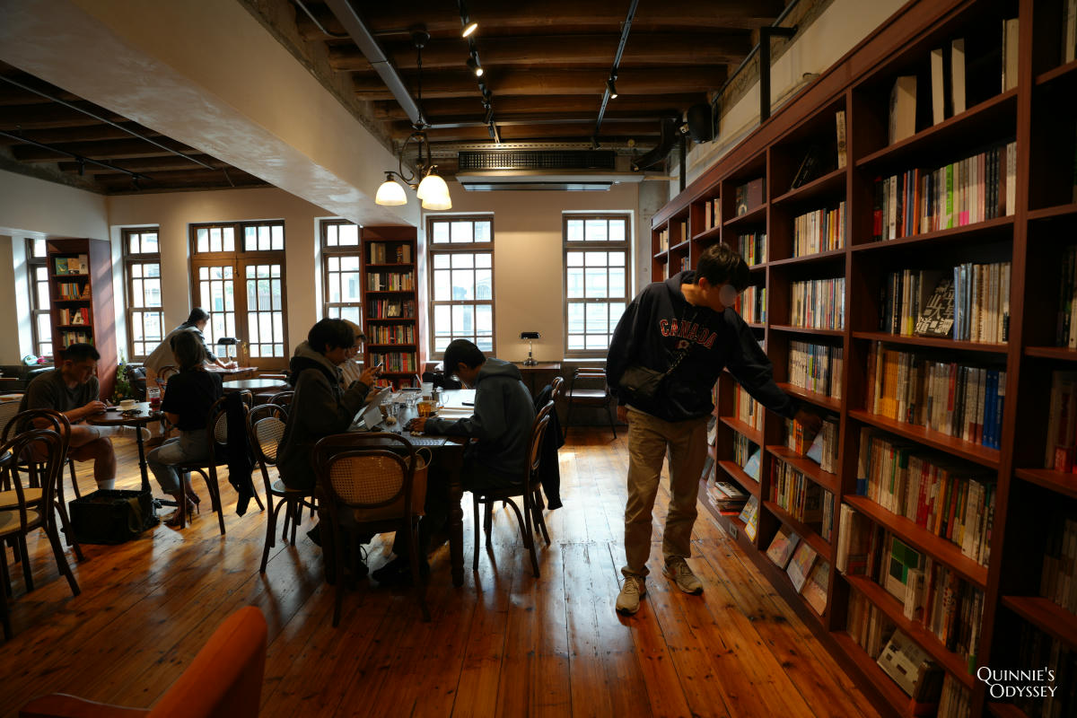 台南 五福商店 銀月書店