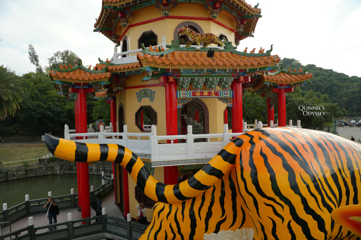 高雄龍虎塔:蓮池潭風景區必訪地標,順遊春秋閣、五里亭 - 第12張圖 高雄蓮池潭風景區 龍虎塔