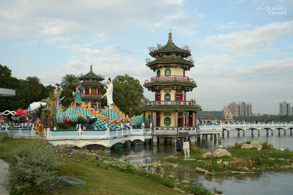 高雄龍虎塔:蓮池潭風景區必訪地標,順遊春秋閣、五里亭 - 第25張圖 高雄蓮池潭風景區 春秋閣