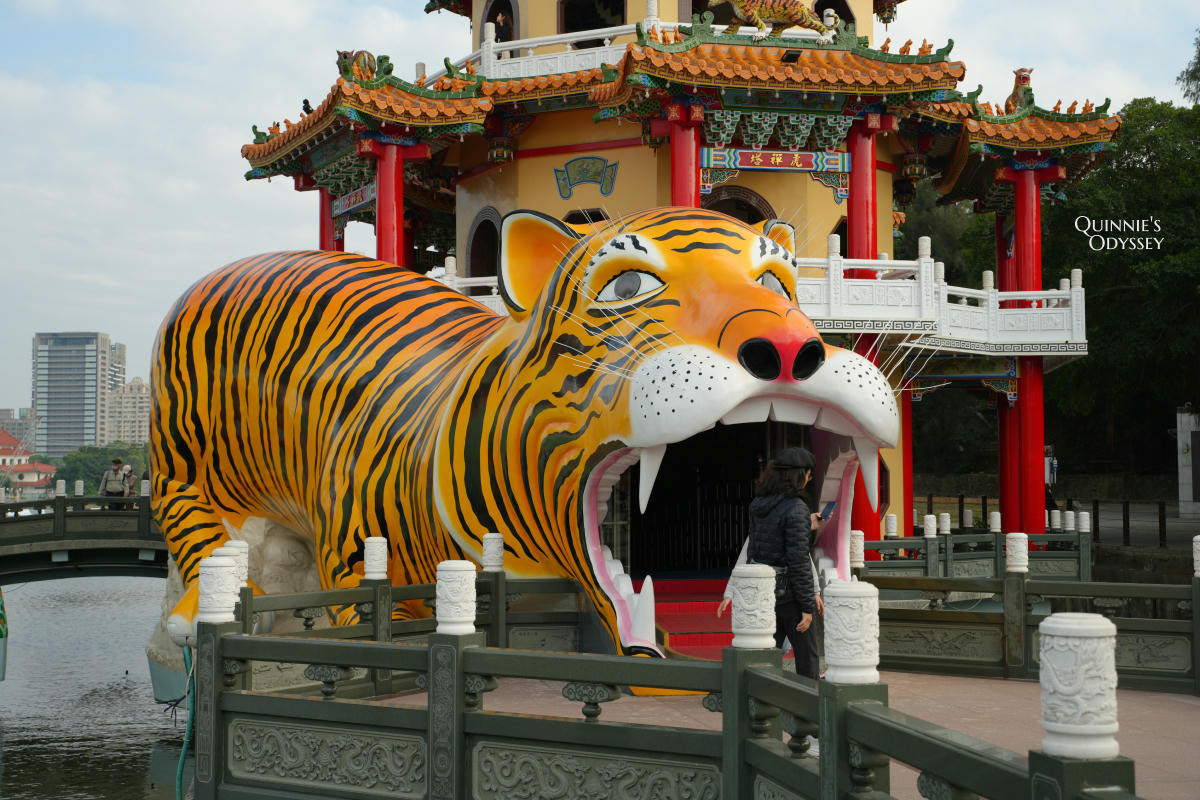 高雄龍虎塔:蓮池潭風景區必訪地標,順遊春秋閣、五里亭 - 第23張圖 高雄蓮池潭風景區 龍虎塔