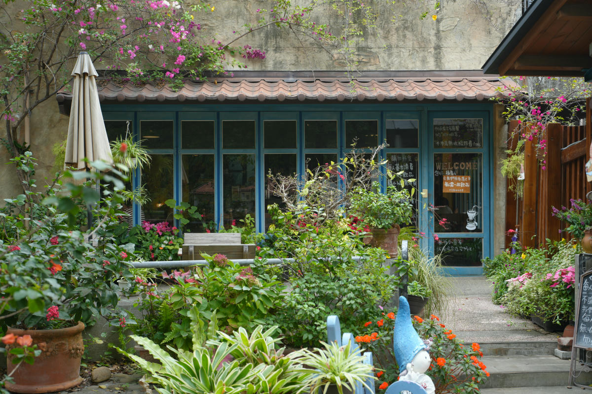 花院子:竹北花園系咖啡廳,滿滿綠色植物的療癒空間 - 第3張圖 花院子 新竹 竹北 咖啡廳