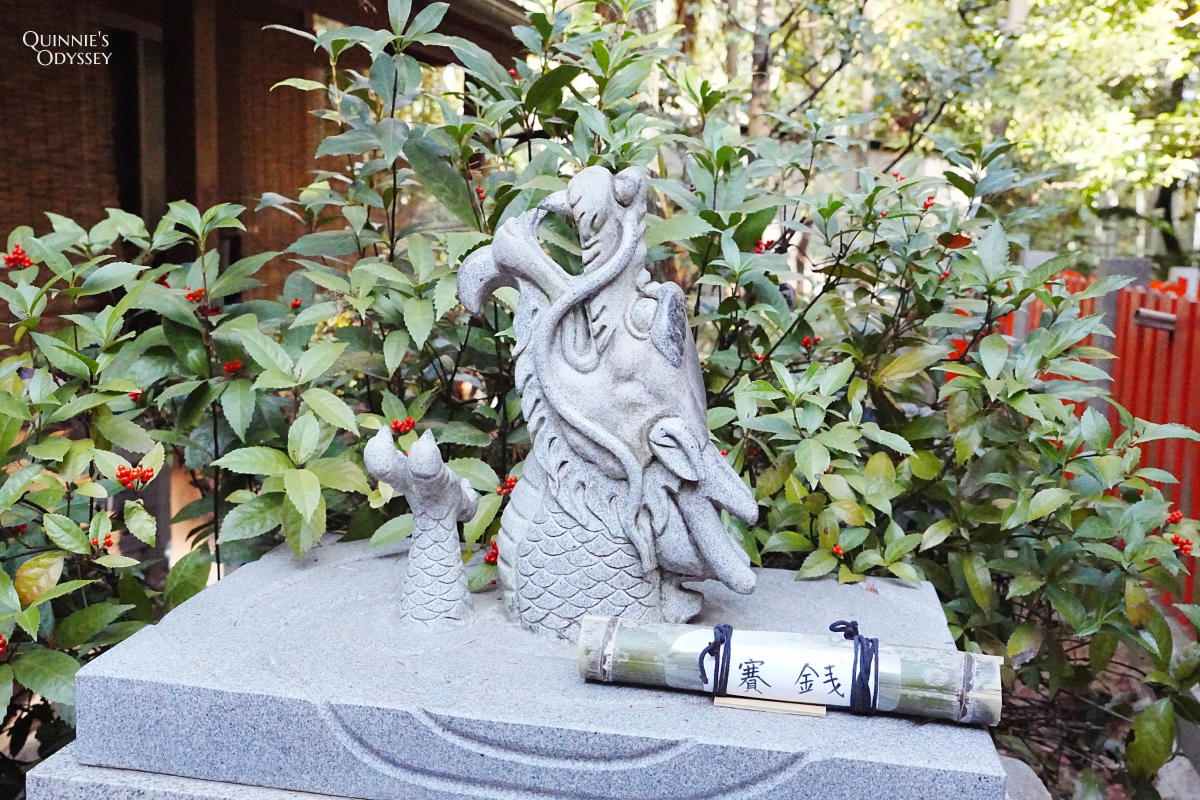 伏見稻荷大社-伏見神寶神社-龍手水舍
