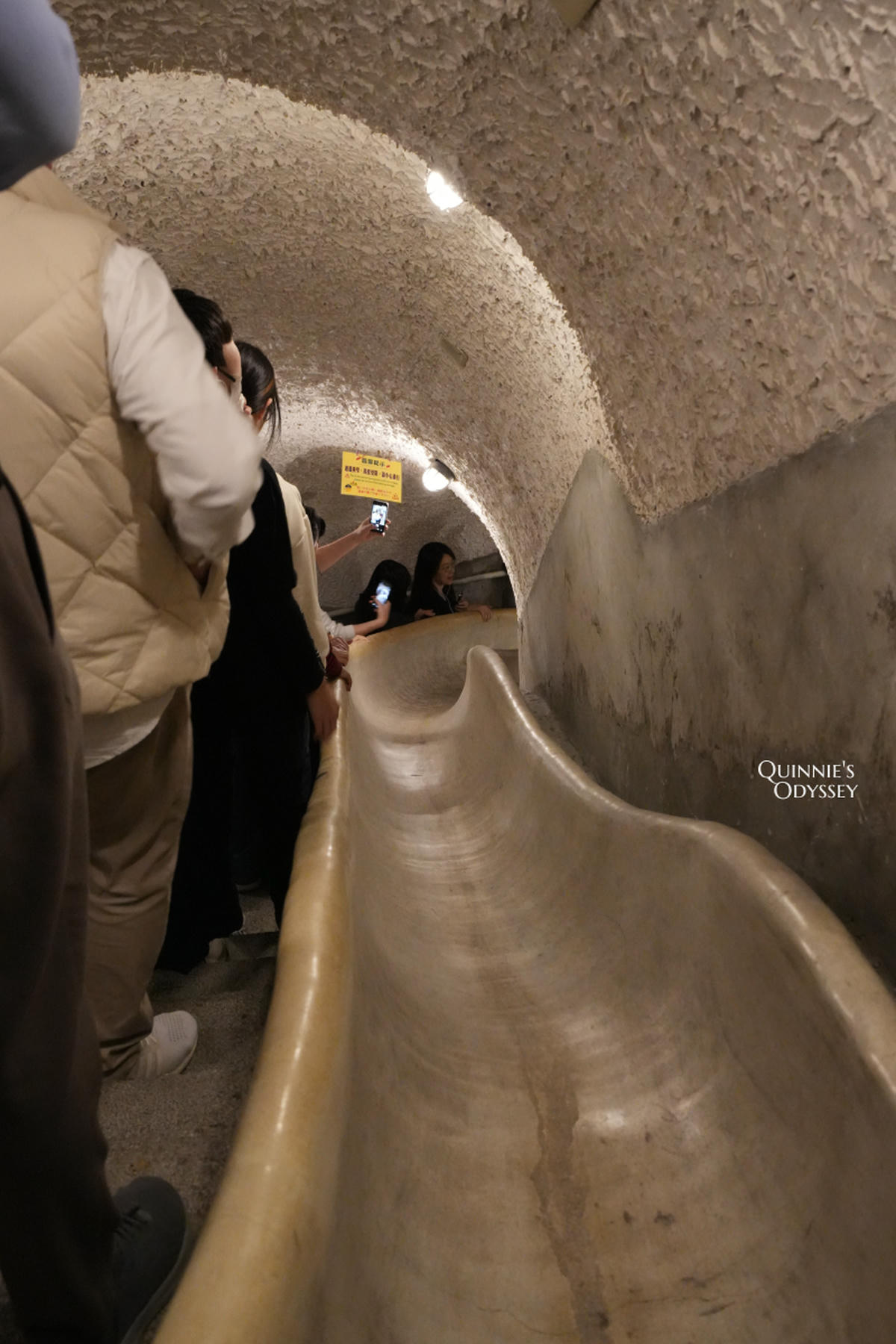 圓山大飯店地下密道探秘:東密道、西密道、孔二小姐家一次看 - 第21張圖 圓山大飯店西密道 溜滑梯