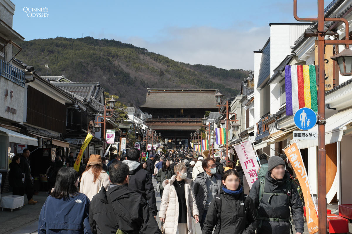 長野善光寺完整介紹:為什麼它是一生一定要來一次的寺廟? - 第11張圖 長野 善光寺 表參道、仲見世通