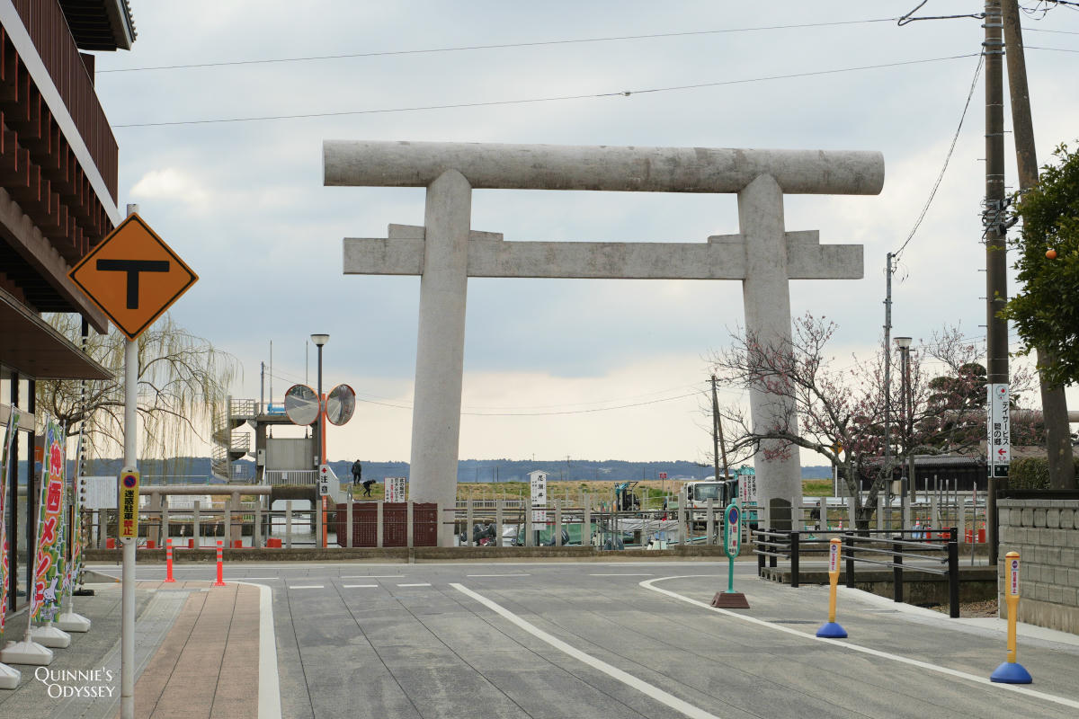 Ikisu Shrine, First Torii Gate