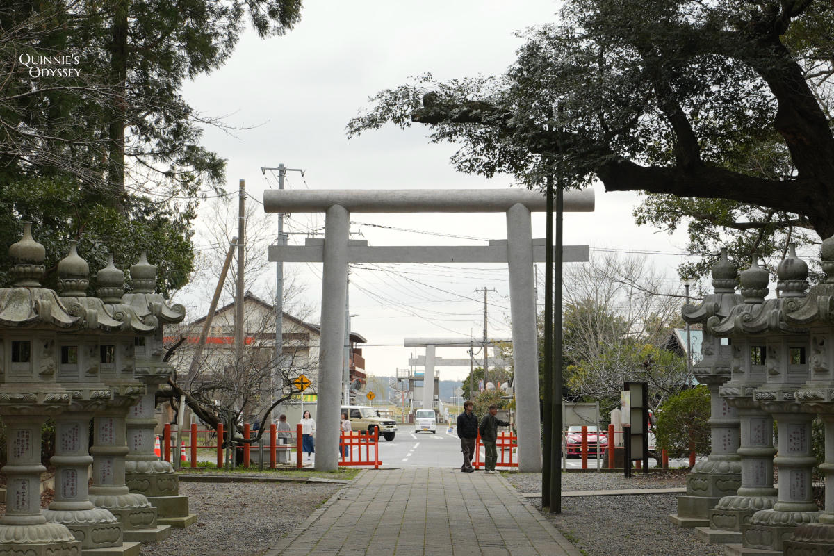 Ikisu Shrine, Second Torii Gate