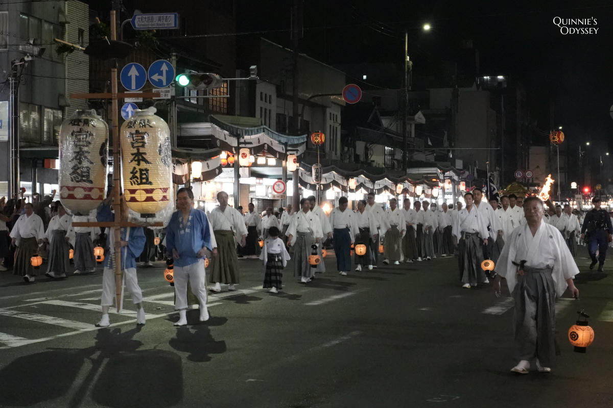 祇園祭 7/28 お祝い提灯、神輿洗