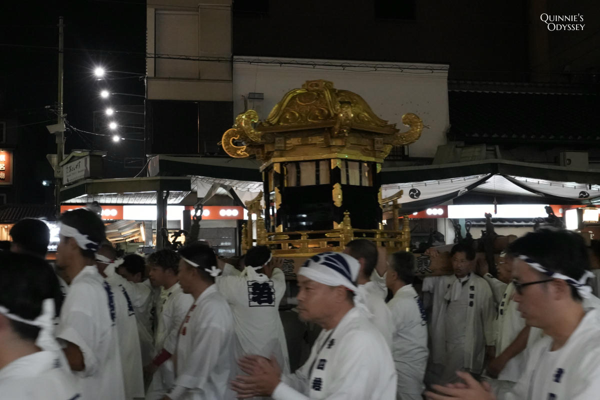 祇園祭 7/28 お祝い提灯、神輿洗