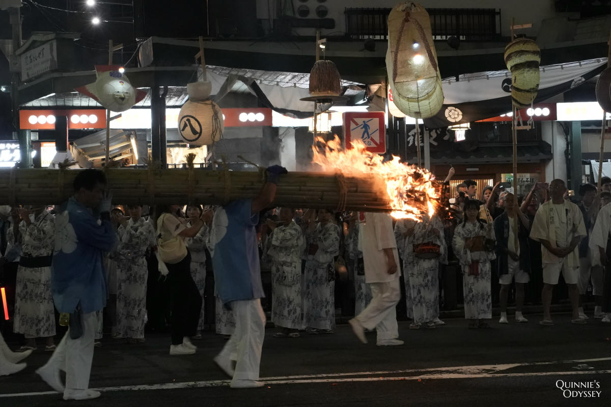 祇園祭 7/28 お祝い提灯、神輿洗
