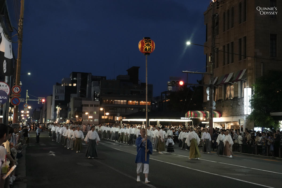 祇園祭 7/28 お祝い提灯、神輿洗