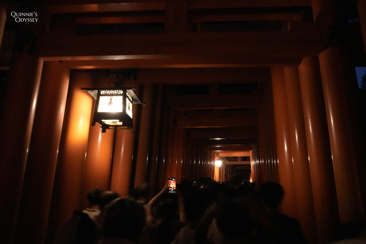 伏見稻荷宵宮祭全記錄:紅燈籠點亮千本鳥居,如何避開人潮拍提燈 - 第15張圖 伏見稻荷宵宮祭