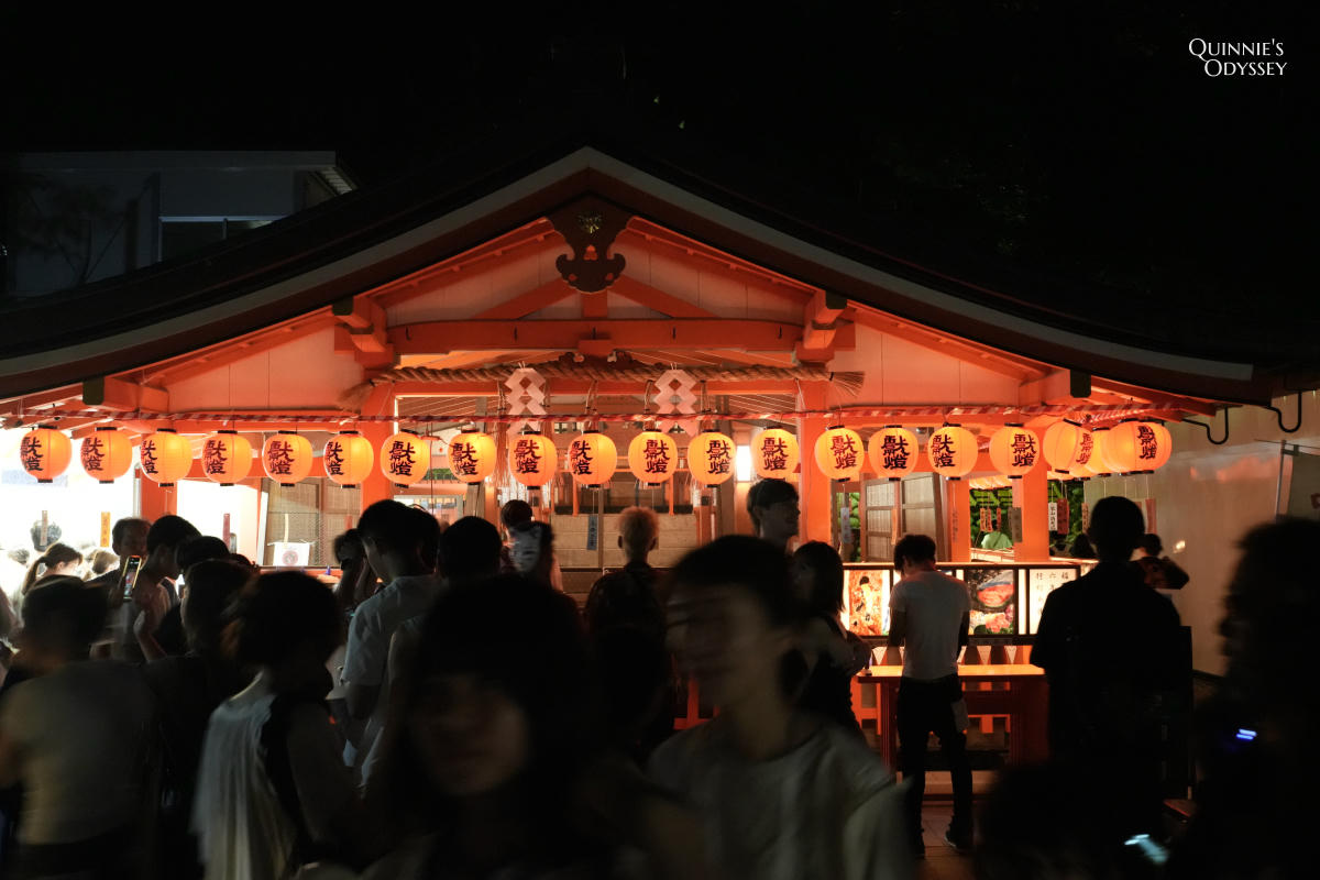 伏見稻荷宵宮祭全記錄:紅燈籠點亮千本鳥居,如何避開人潮拍提燈 - 第18張圖 伏見稻荷宵宮祭