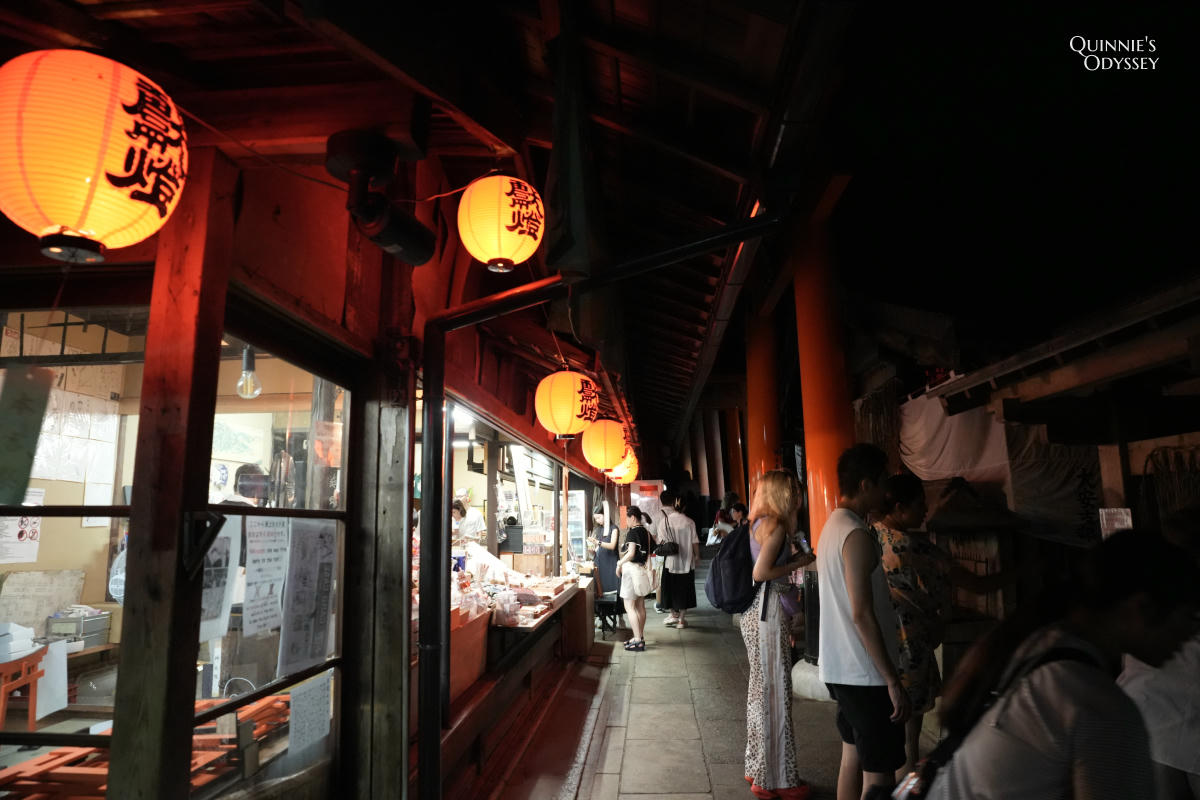伏見稻荷宵宮祭全記錄:紅燈籠點亮千本鳥居,如何避開人潮拍提燈 - 第23張圖 伏見稻荷宵宮祭