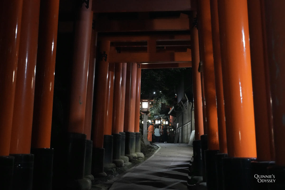 伏見稻荷宵宮祭全記錄:紅燈籠點亮千本鳥居,如何避開人潮拍提燈 - 第32張圖 伏見稻荷宵宮祭