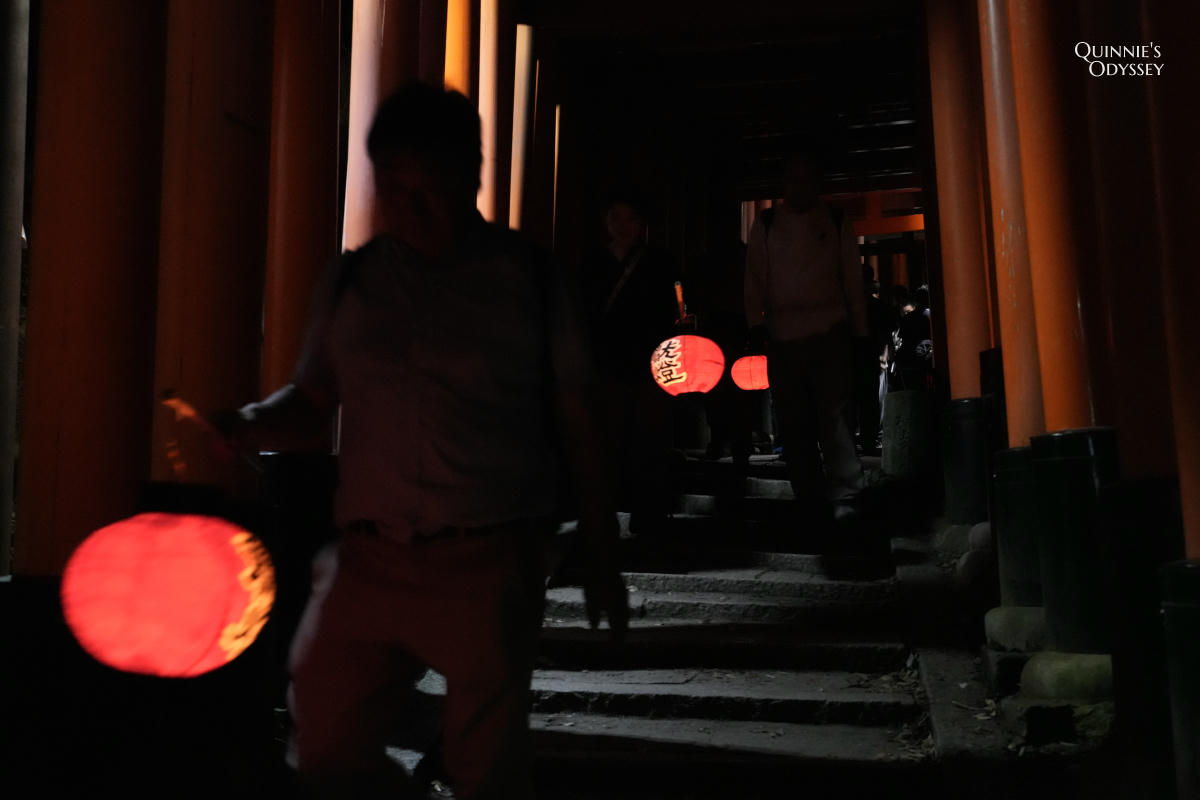 伏見稻荷宵宮祭全記錄:紅燈籠點亮千本鳥居,如何避開人潮拍提燈 - 第5張圖 伏見稻荷宵宮祭