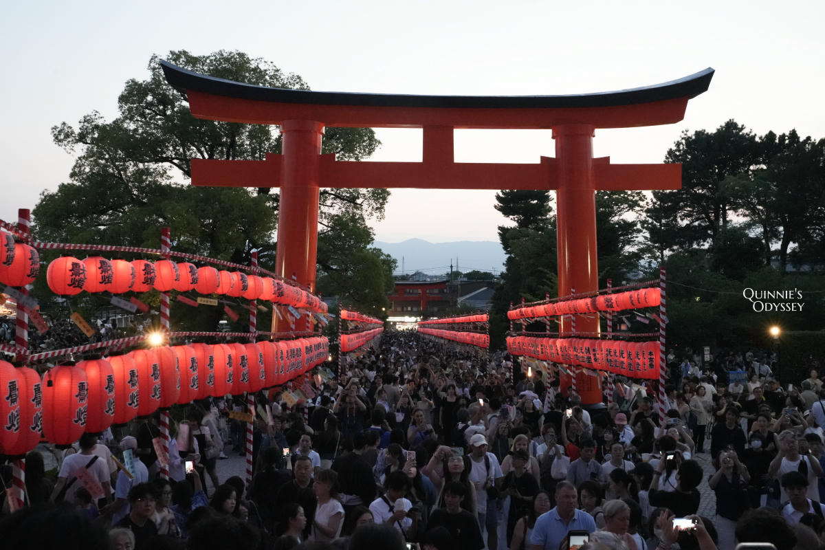 伏見稻荷宵宮祭全記錄:紅燈籠點亮千本鳥居,如何避開人潮拍提燈 - 第9張圖 伏見稻荷宵宮祭