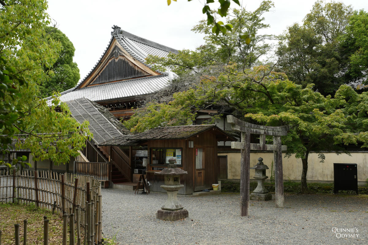 大覺寺大澤池:天皇離宮改建的寺廟,夏天走訪心得,附票價交通 - 第12張圖 大覺寺 ∙ 大澤池 共通參拜口