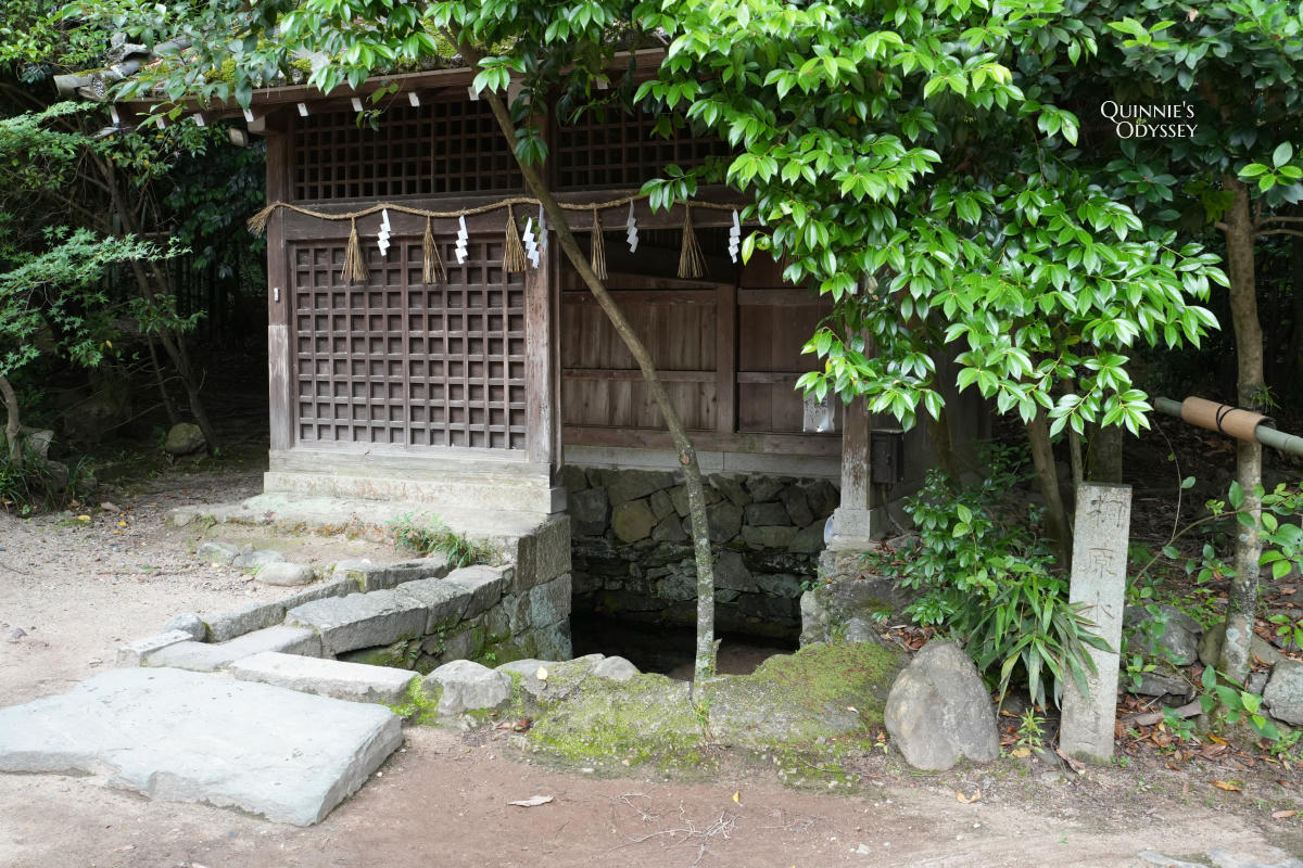 宇治上神社:京都世界遺產,藏在樹林深處的日本最古老神社 - 第5張圖 宇治上神社 桐原水