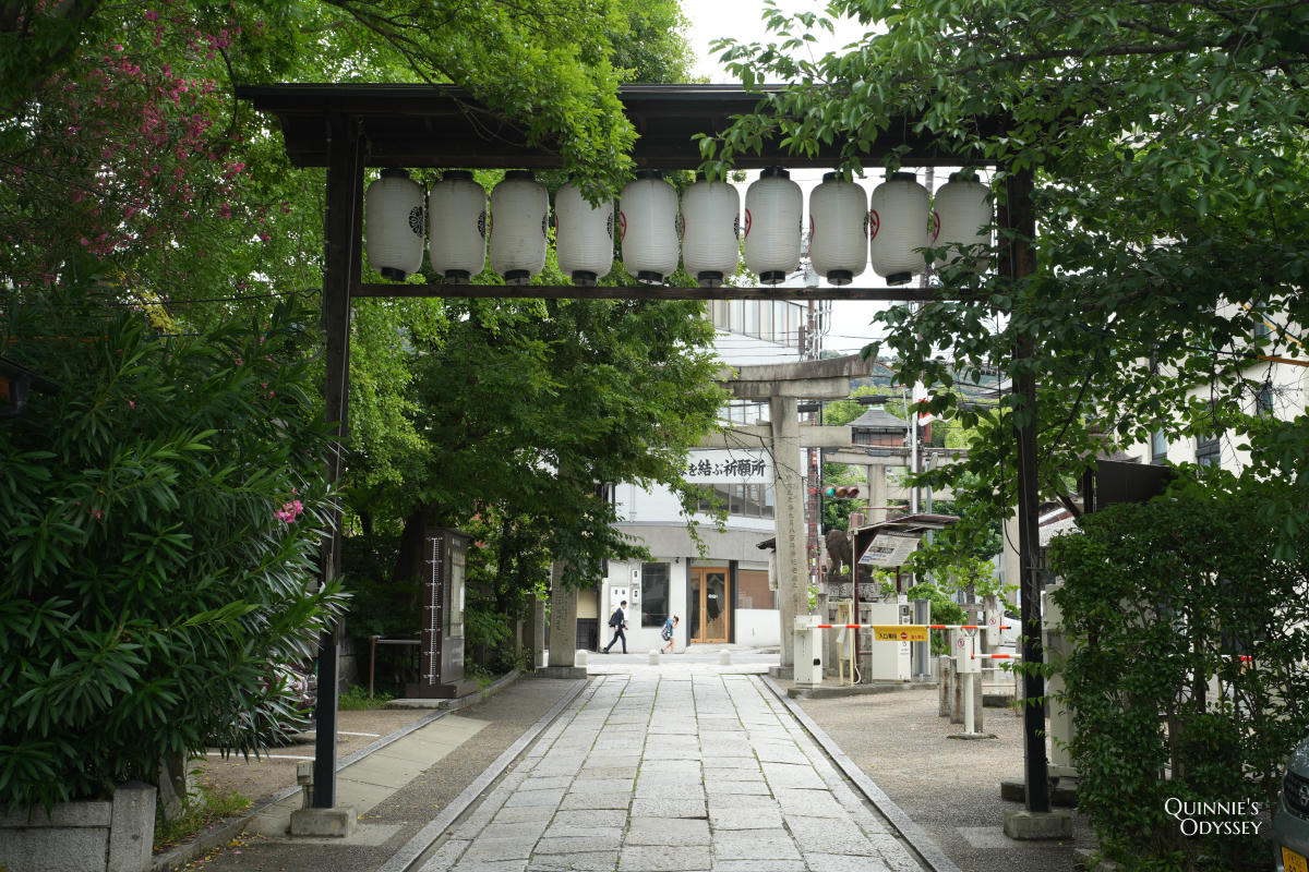 安井金比羅宮:京都最熱門的斷惡緣神社,供奉日本三大怨靈的緣切聖地 - 第7張圖 安井金比羅宮