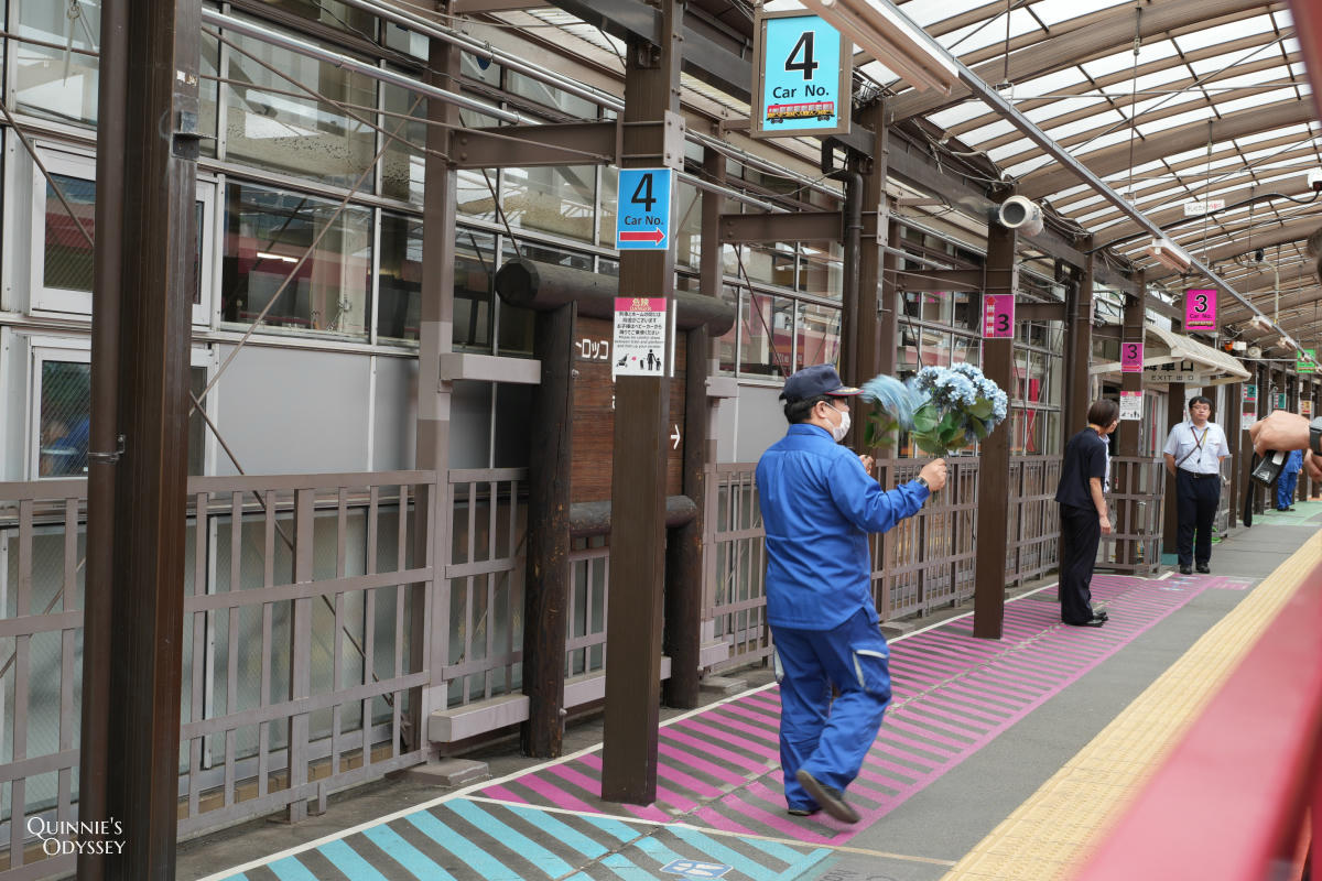 嵐山小火車完整攻略:訂票教學、座位選擇、路線安排一次搞定 - 第15張圖 嵐山小火車 月台送行