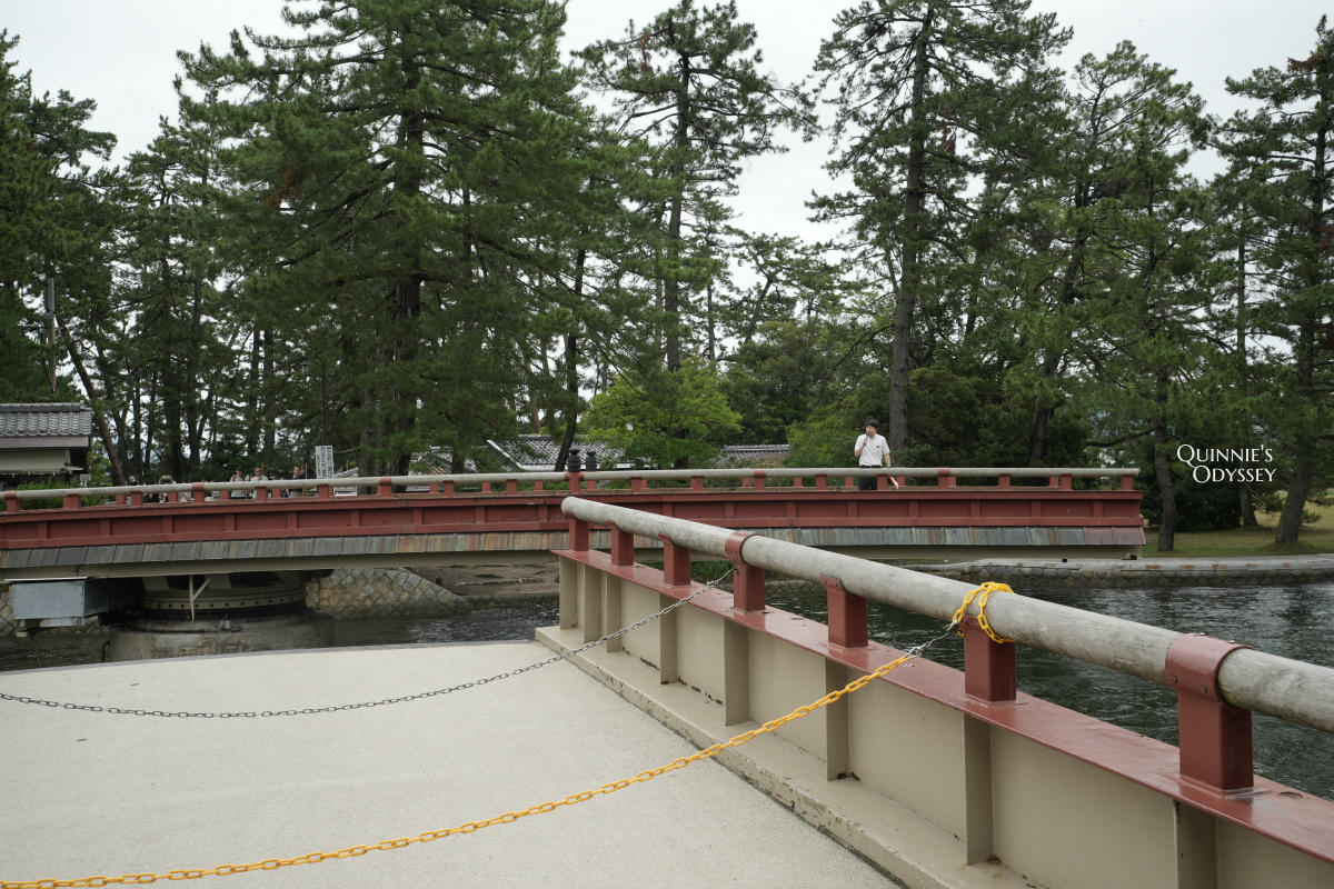 天橋立智恩寺 廻旋橋