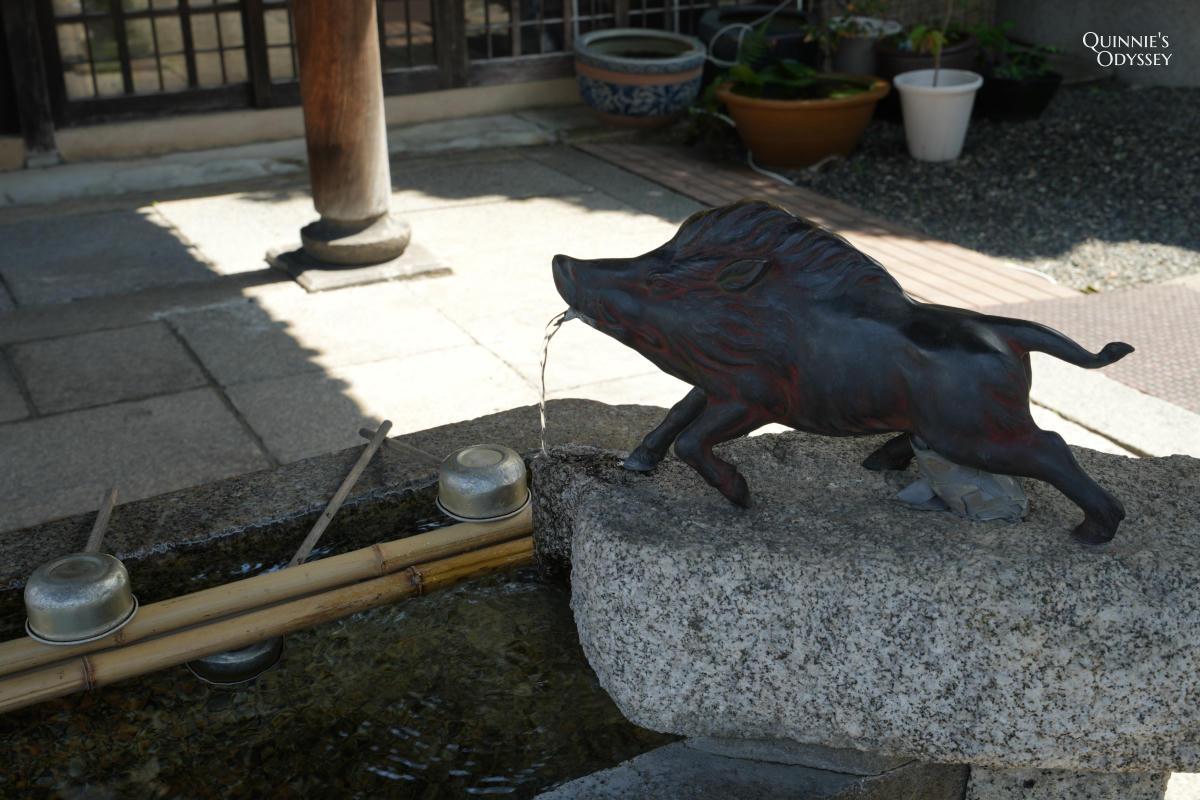 京都禪居庵:建仁寺旁的野豬神社,日本三大摩利支天 - 第9張圖 禪居庵 野豬手水舍