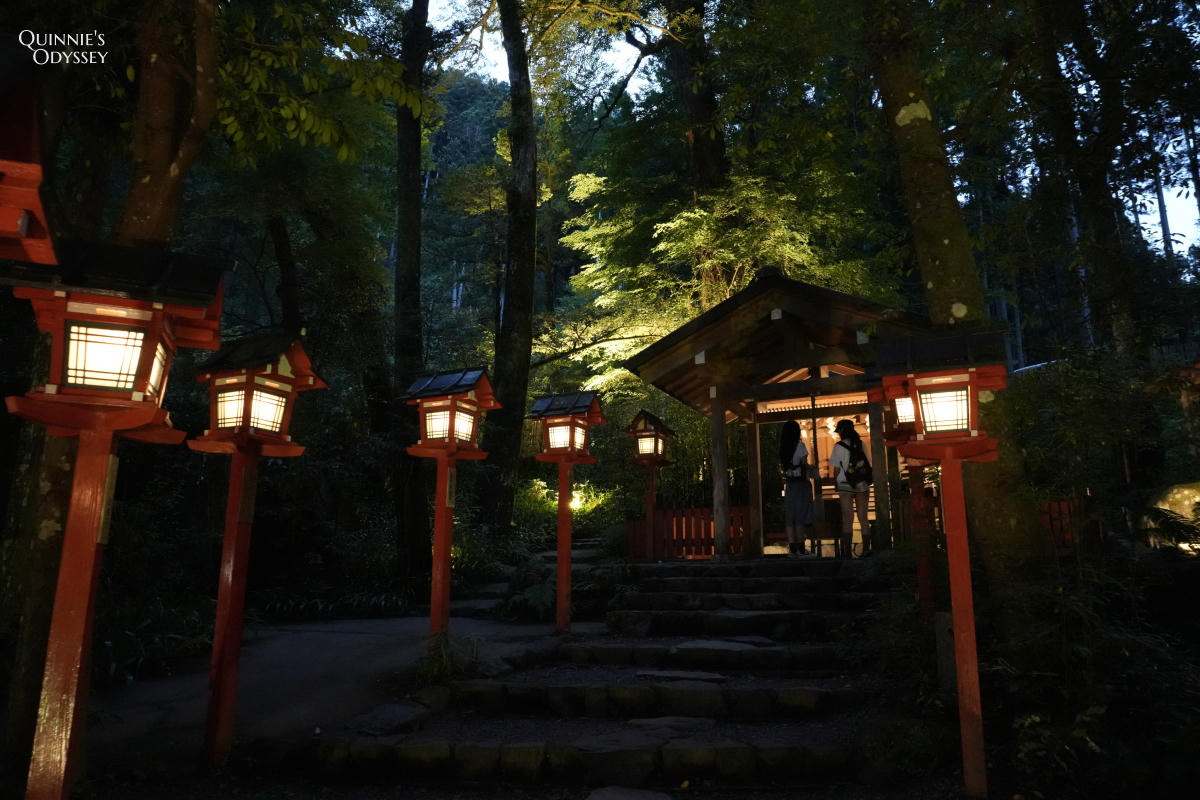貴船七夕笹飾點燈完整體驗:京都夏夜限定的神秘光影祭典 - 第26張圖 貴船神社 結社 晚上