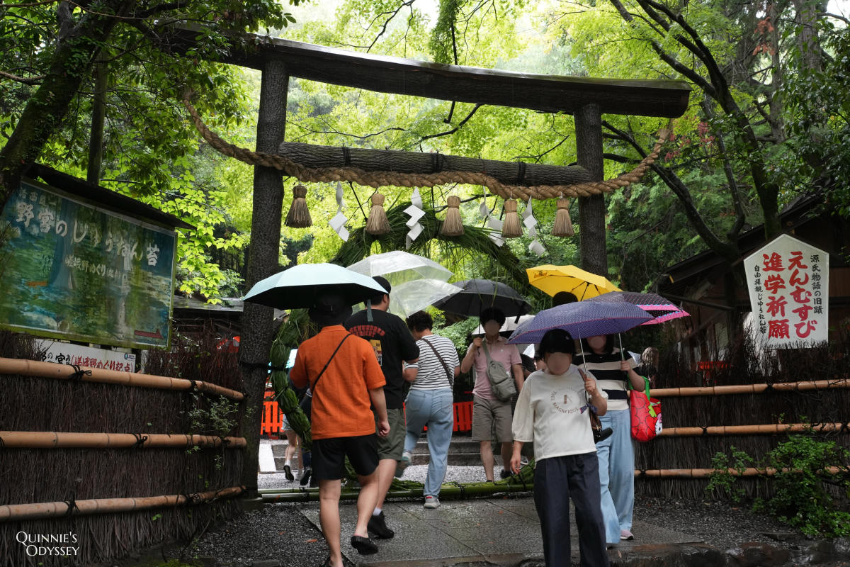 野宮神社:嵐山竹林裡的良緣神社,源氏物語的舞台 - 第5張圖 野宮神社 黑木鳥居