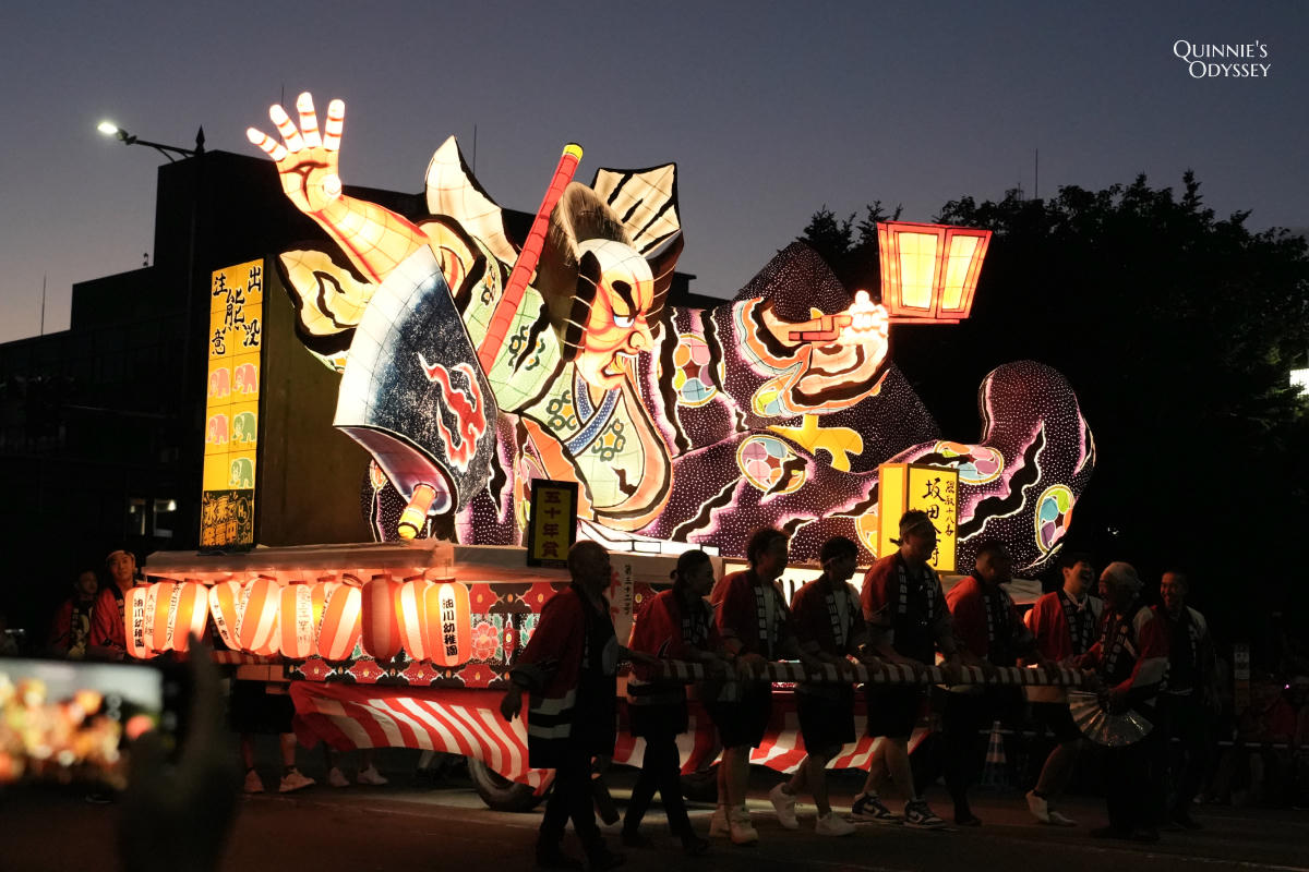 青森睡魔祭2026:交通、觀賞席實拍心得、跳人體驗完整指南 - 第8張圖 青森睡魔祭 睡魔燈籠