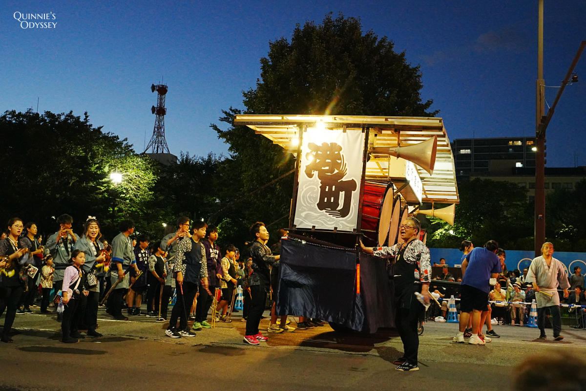 青森睡魔祭2026:交通、觀賞席實拍心得、跳人體驗完整指南 - 第15張圖 青森睡魔祭 囃子樂隊